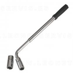 Llave extensible para ruedas. Vaso intercambiable de medidas: 17, 19, 21 y 23 mm